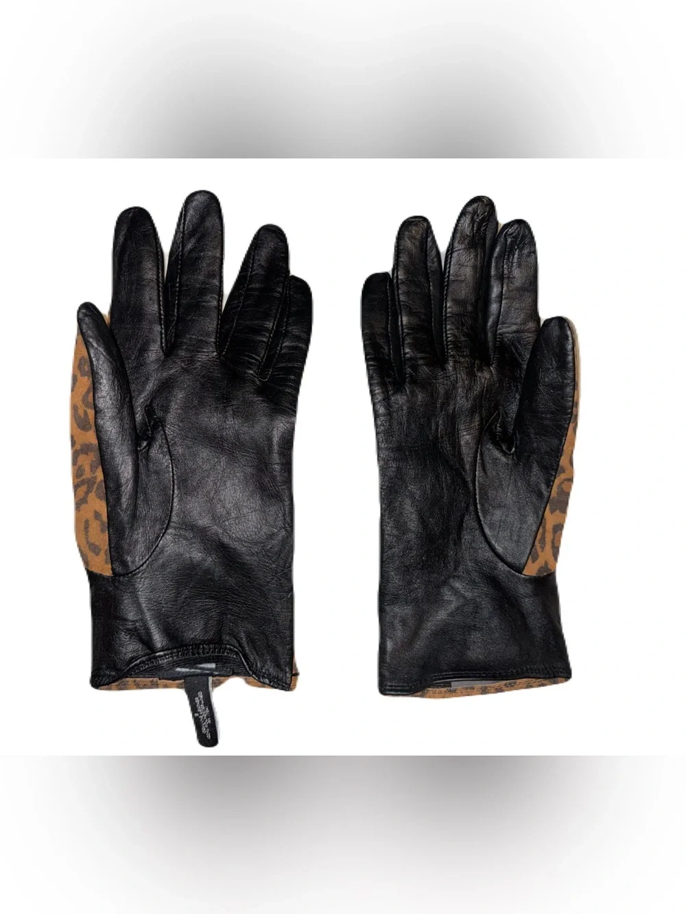 Lord & Taylor Genuine leather gloves